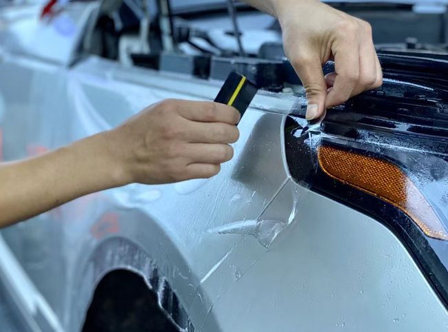 Sobre o adesivo de cola do filme de proteção de pintura de carro